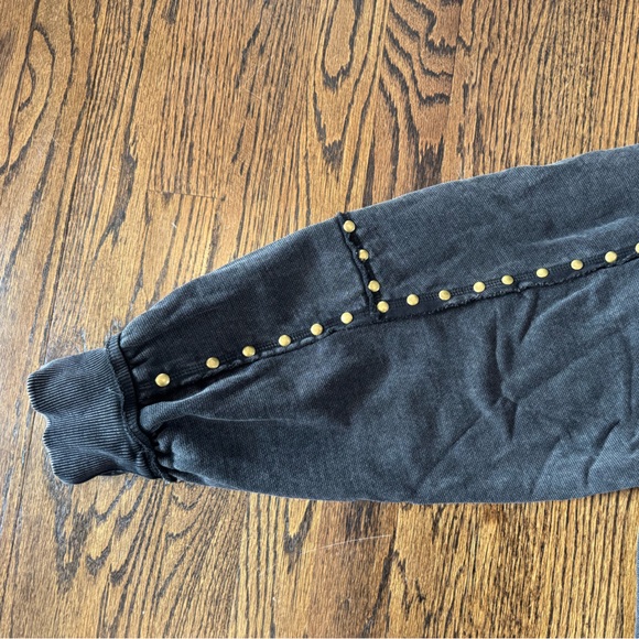 EUC We The Free Star-Studded Pullover! - Picture 5 of 10